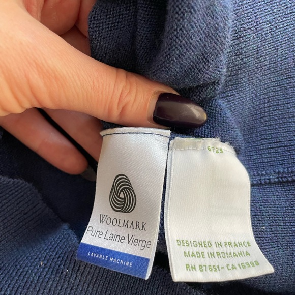 Lacoste vest - Picture 3 of 3